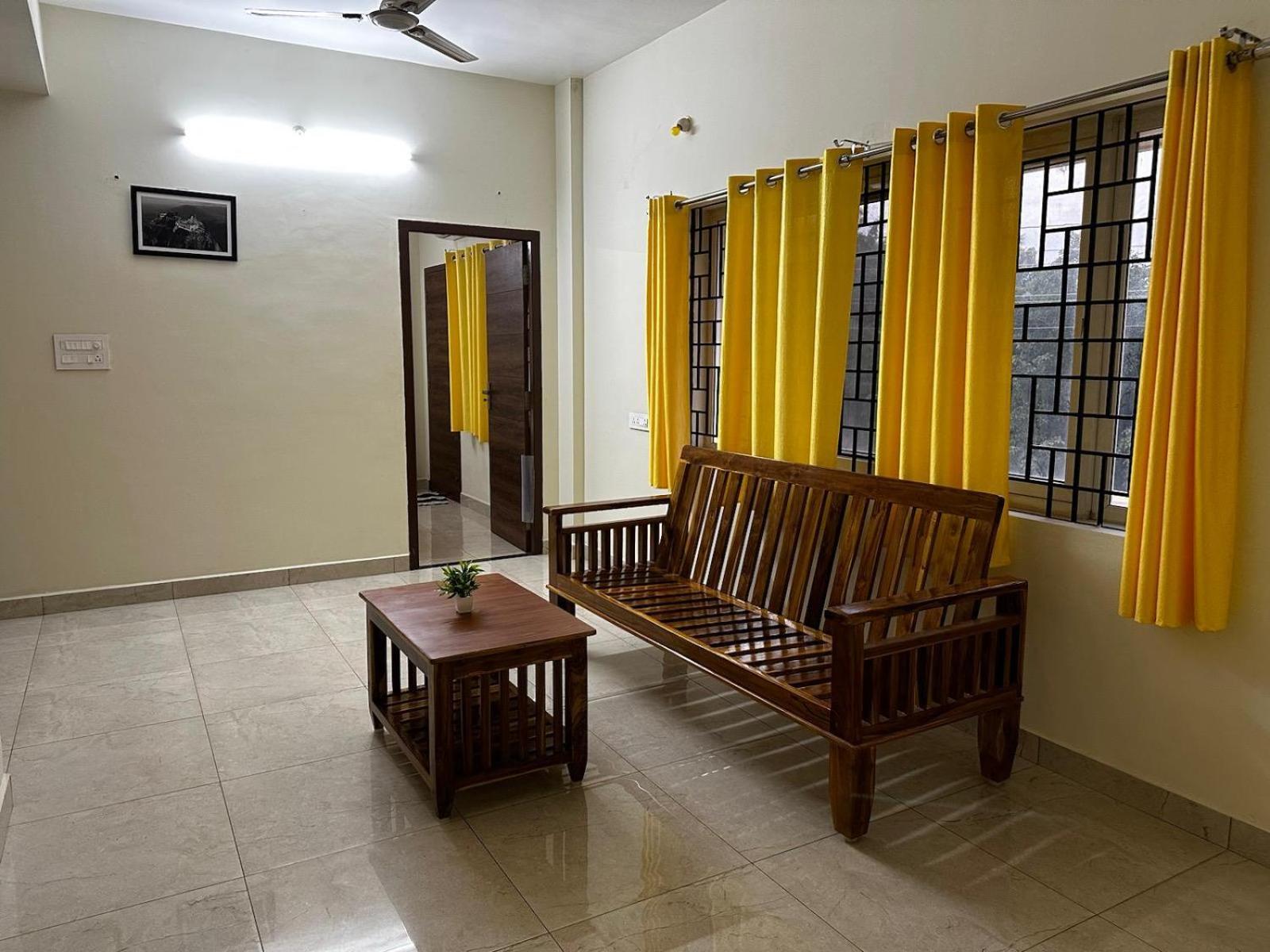 Apartament Girivalam Vista Residency Tiruvannāmalai Zewnętrze zdjęcie