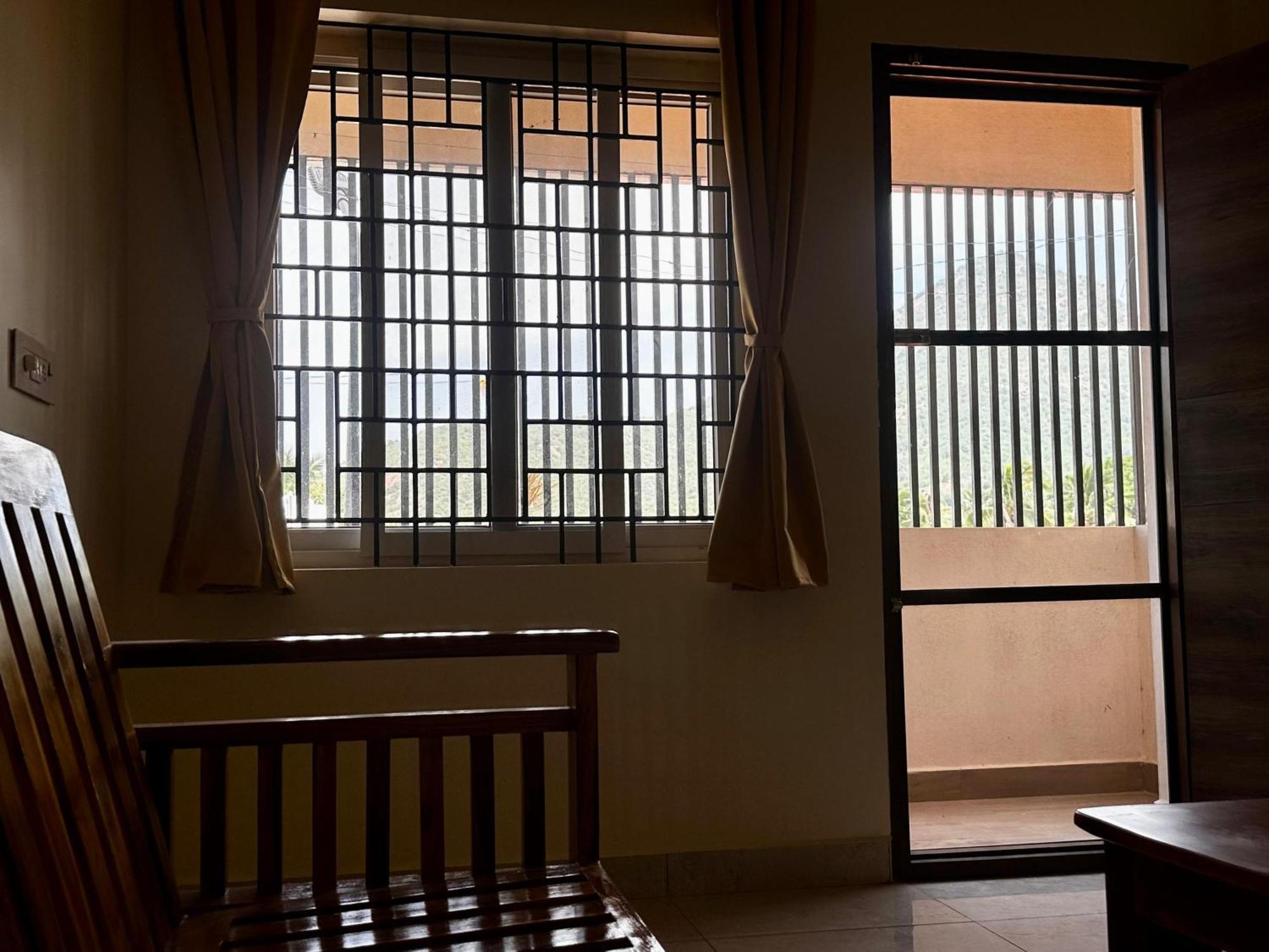 Apartament Girivalam Vista Residency Tiruvannāmalai Zewnętrze zdjęcie